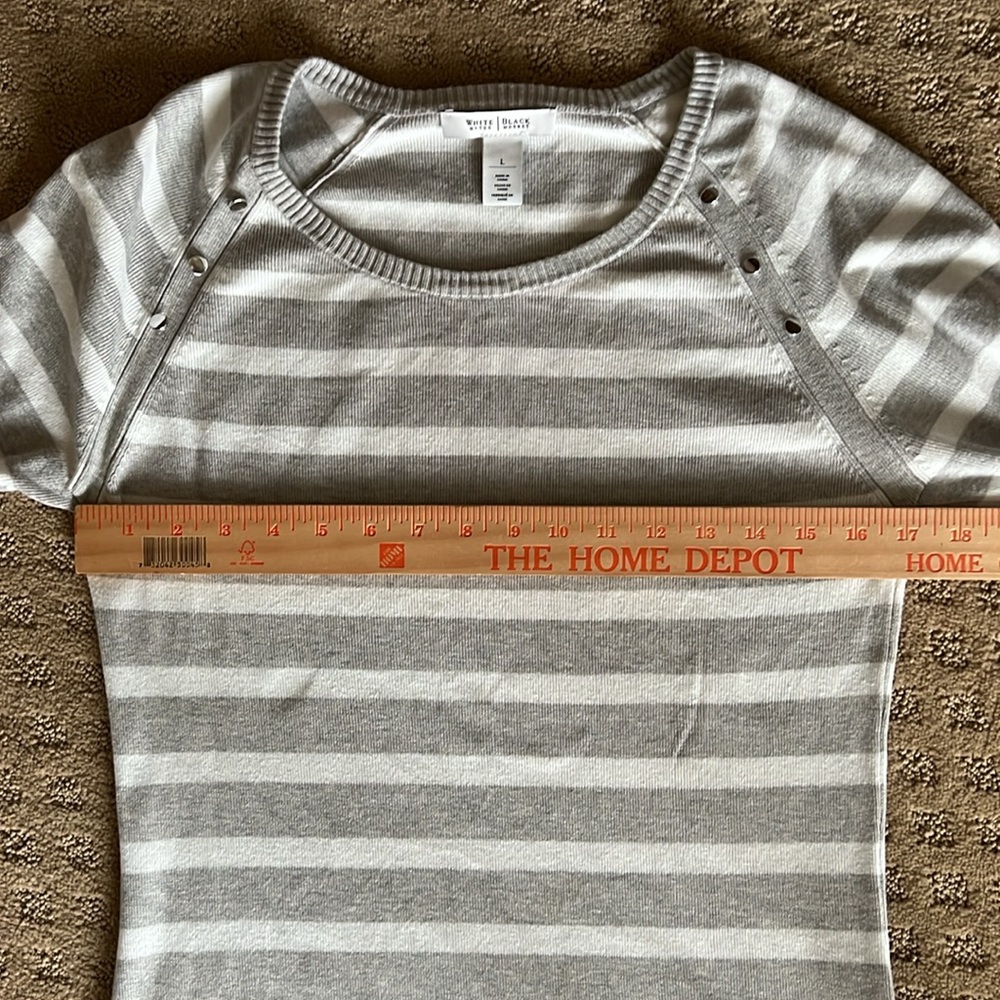 White House Black Market WHBM Gray and White Stripe Sweater - Picture 7 of 8